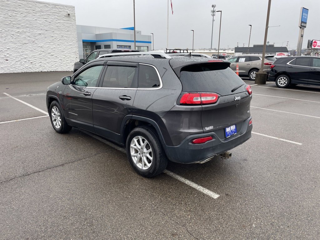 Used 2016 Jeep Cherokee Latitude w/ Safety/Convenience Group image 5