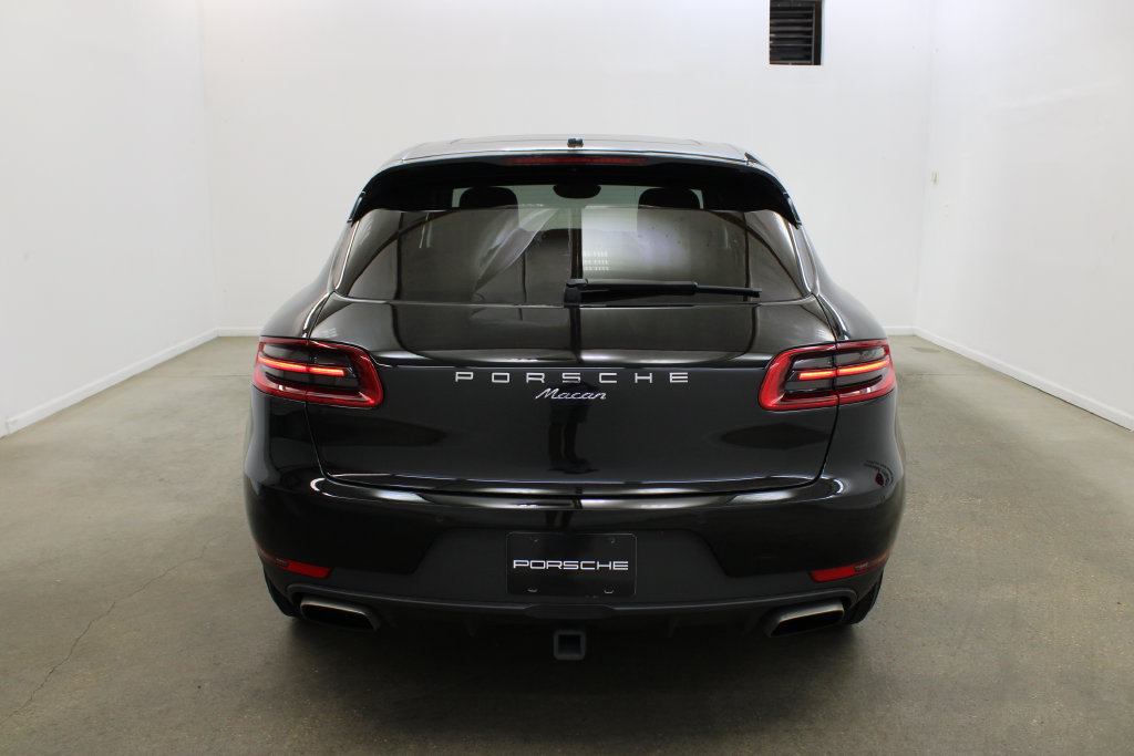 Used 2018 Porsche Macan AWD/4WD image 6