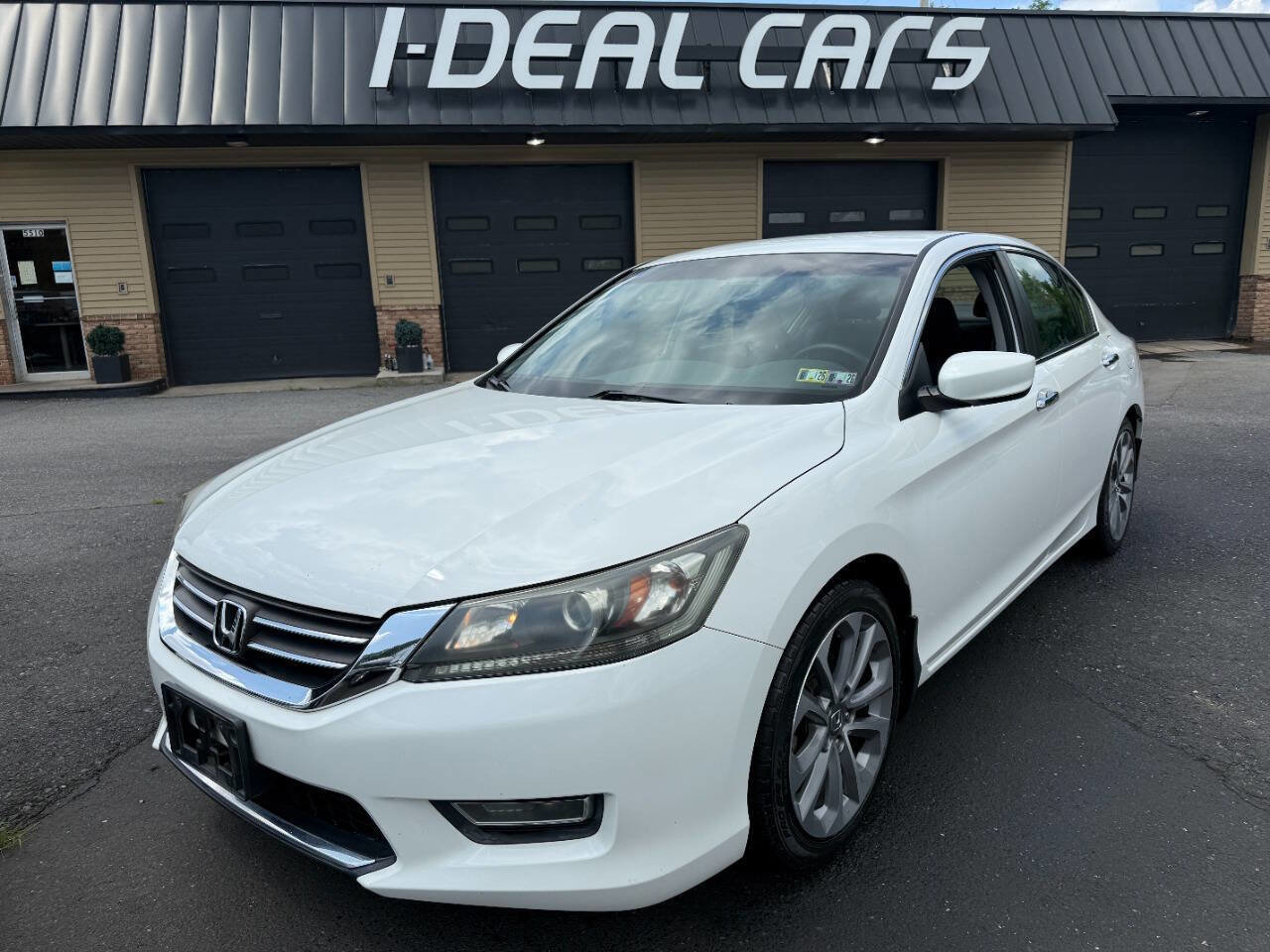 Used 2013 Honda Accord Sport image 33