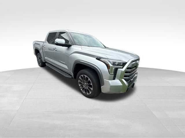 Used 2024 Toyota Tundra Limited AWD/4WD image 9