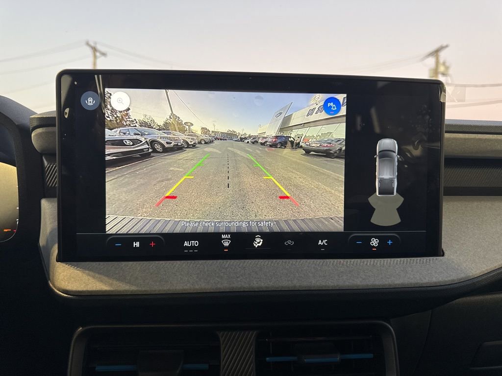 New 2025 Ford Maverick XLT w/ Equipment Group 302A image 17