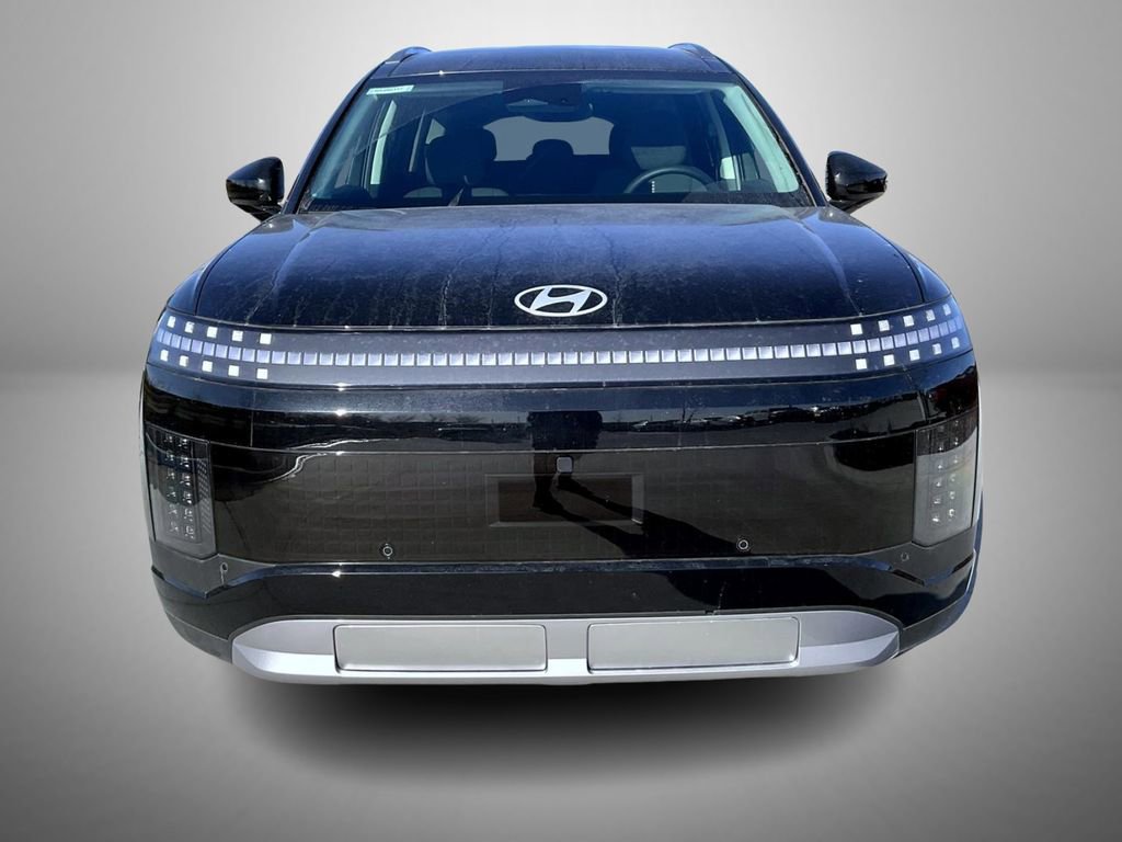 New 2026 Hyundai Ioniq 9 SE image 2