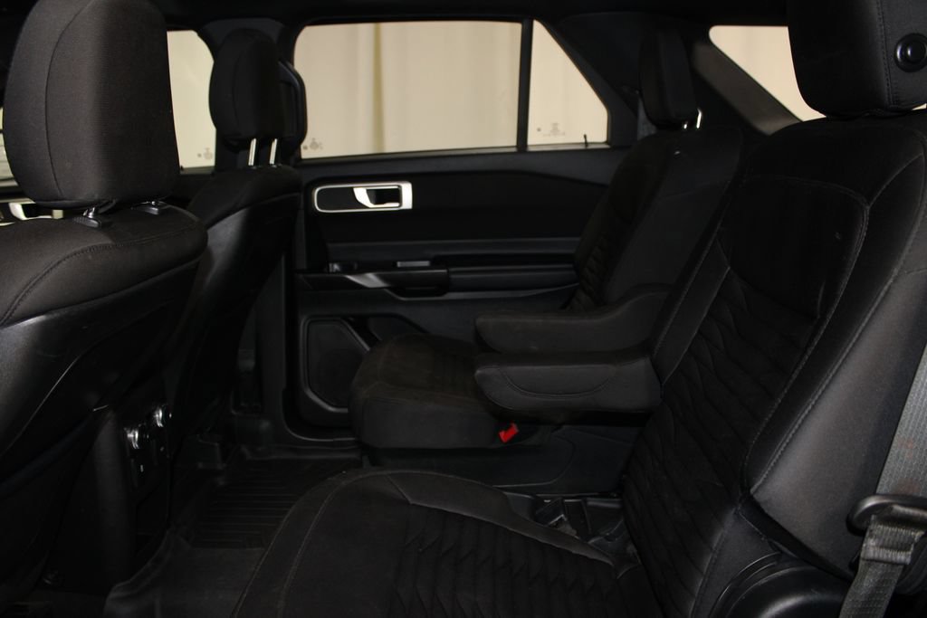 Used 2020 Ford Explorer XLT w/ Comfort Package RWD image 19