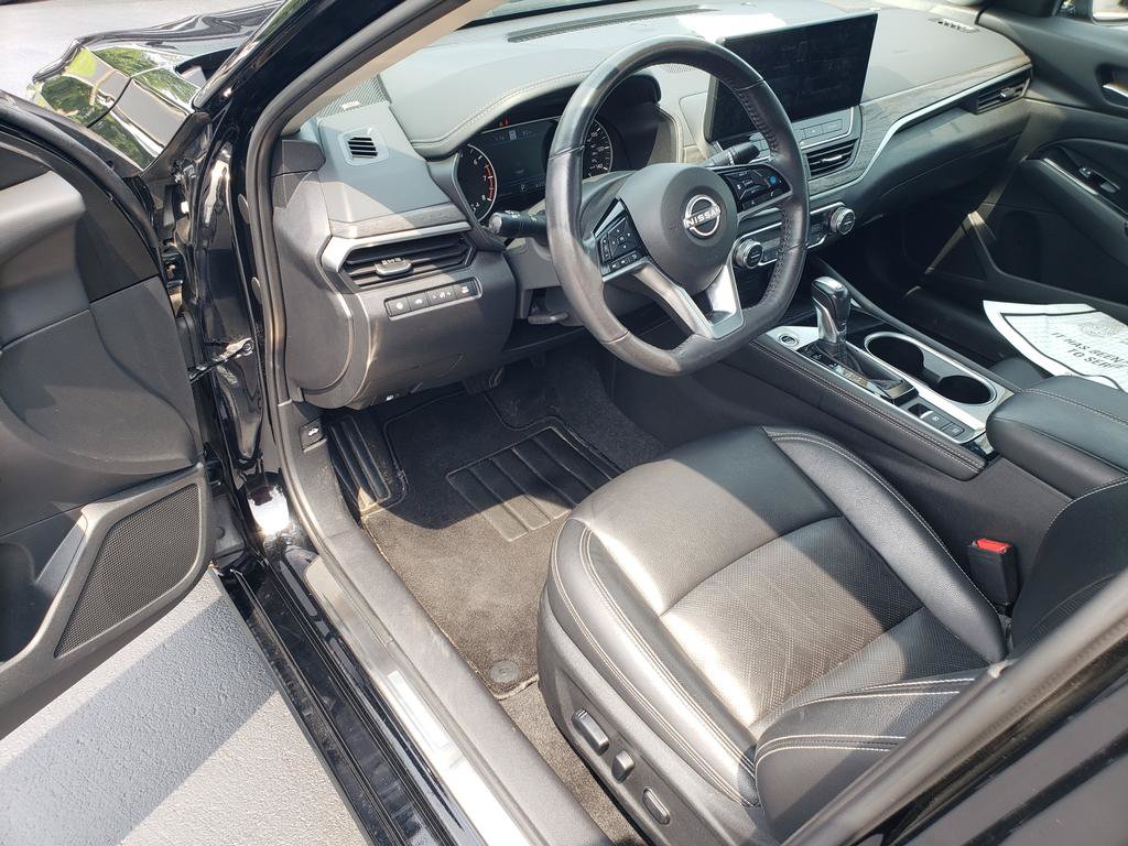 Used 2024 Nissan Altima 2.5 SL AWD/4WD image 11