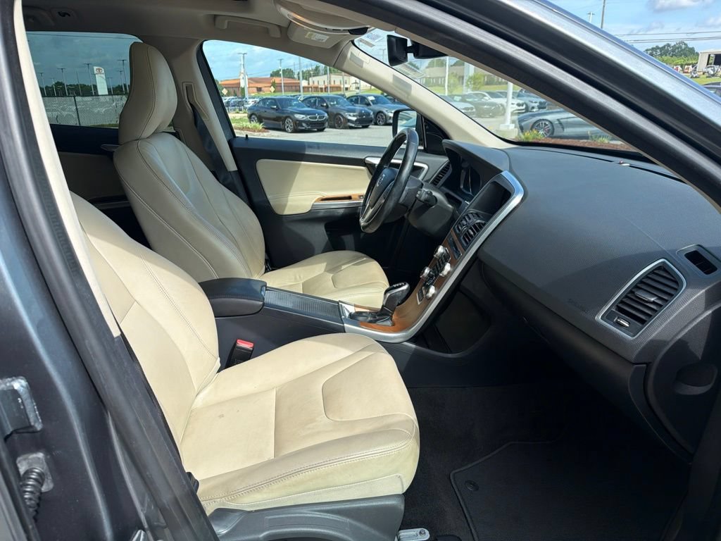 Used 2017 Volvo XC60 T5 Inscription w/ Preferred Option Package AWD/4WD image 24