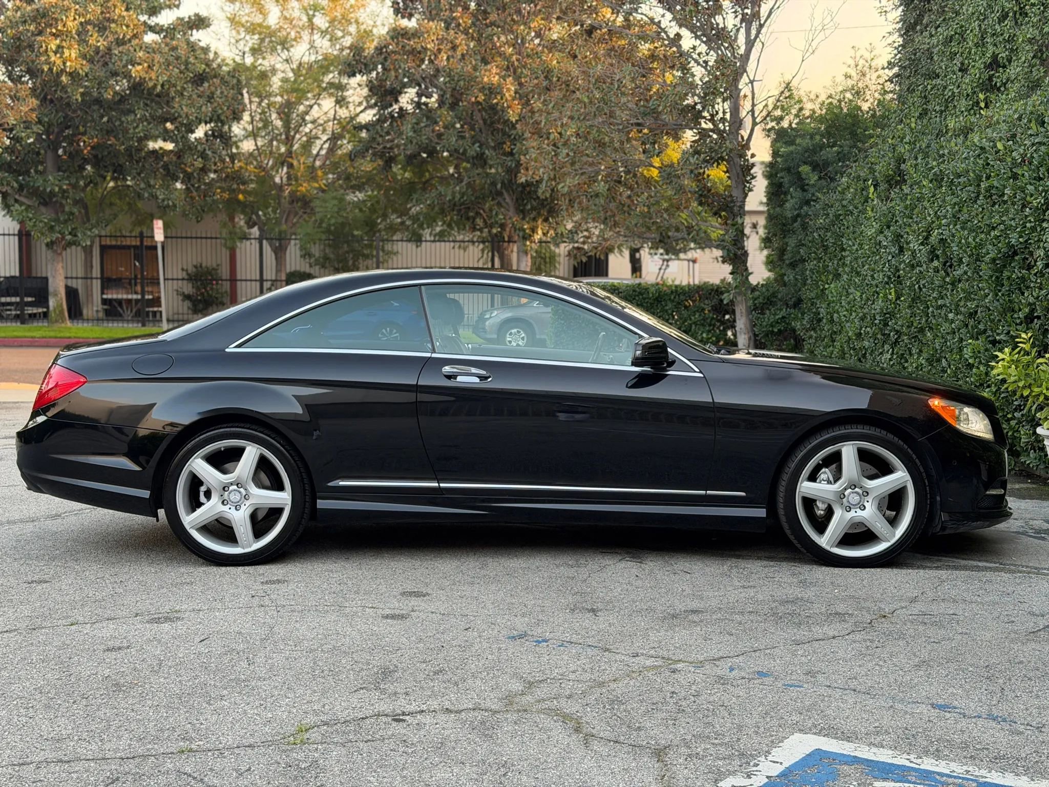 Used 2013 Mercedes-Benz CL 550 CL 550 4MATIC Coupe 2D w/ Sport Pkg Plus One image 6