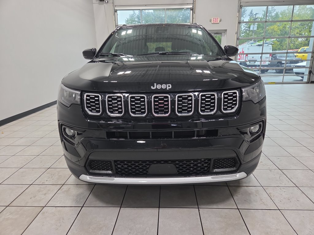 Used 2024 Jeep Compass Limited AWD/4WD image 7