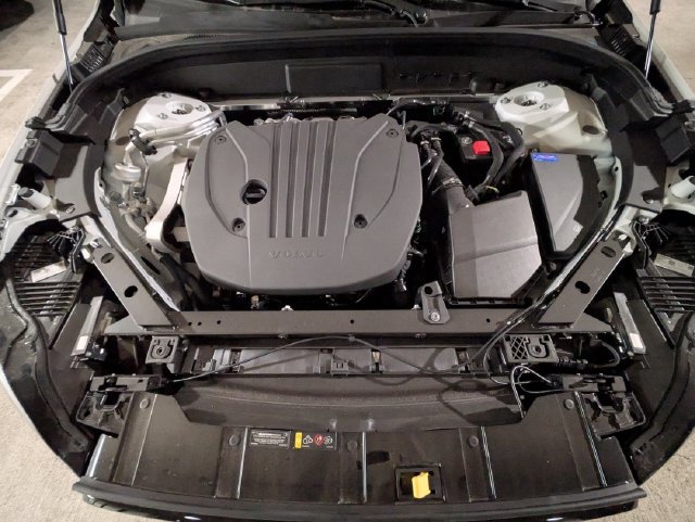 New 2026 Volvo XC60 B5 Ultra w/ Climate Package AWD/4WD image 11