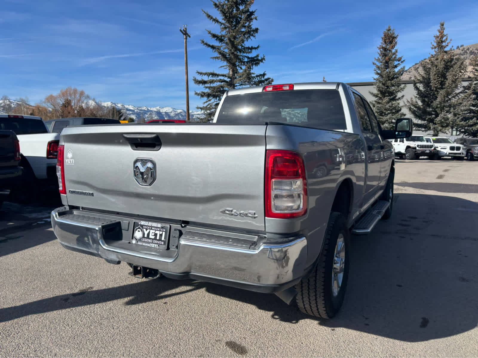 Used 2024 RAM 2500 Big Horn AWD/4WD image 10