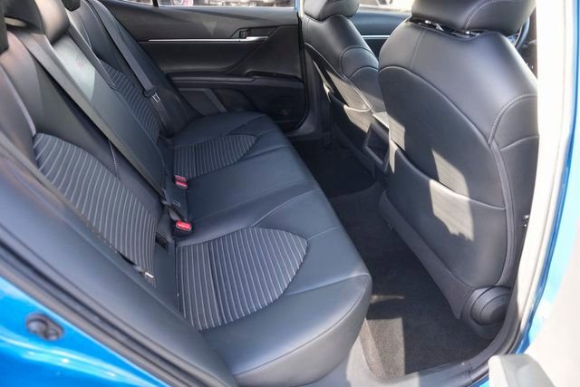 Used 2020 Toyota Camry SE image 16