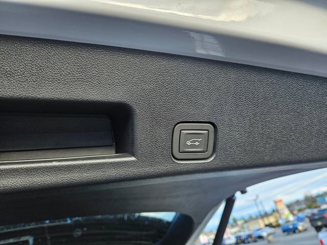 New 2026 GMC Acadia AT4 image 12