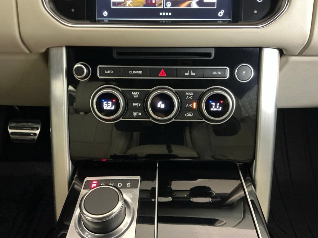 Used 2016 Land Rover Range Rover Supercharged AWD/4WD image 12