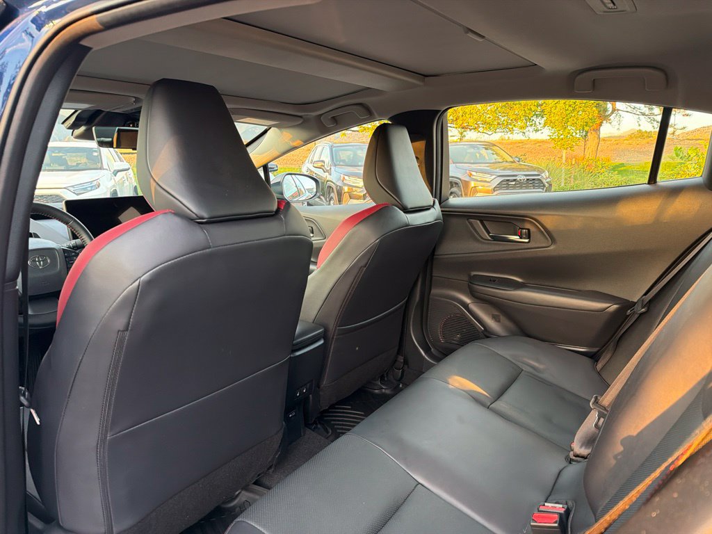 Used 2024 Toyota Prius Prime Premium w/ Advanced Technology Package FWD image 21