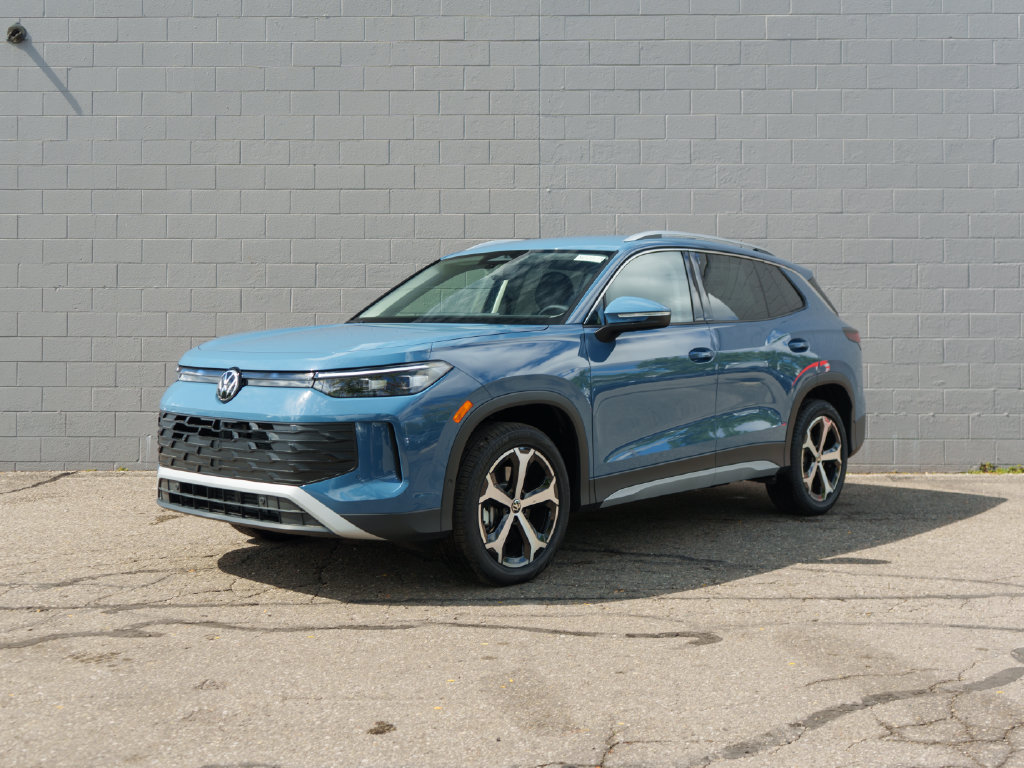 New 2026 Volkswagen Tiguan SE AWD/4WD image 1