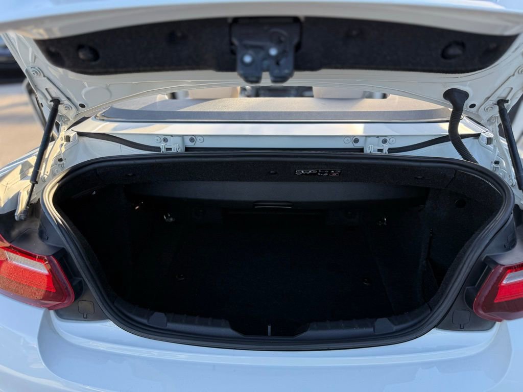 Used 2016 BMW M235i xDrive Convertible image 28