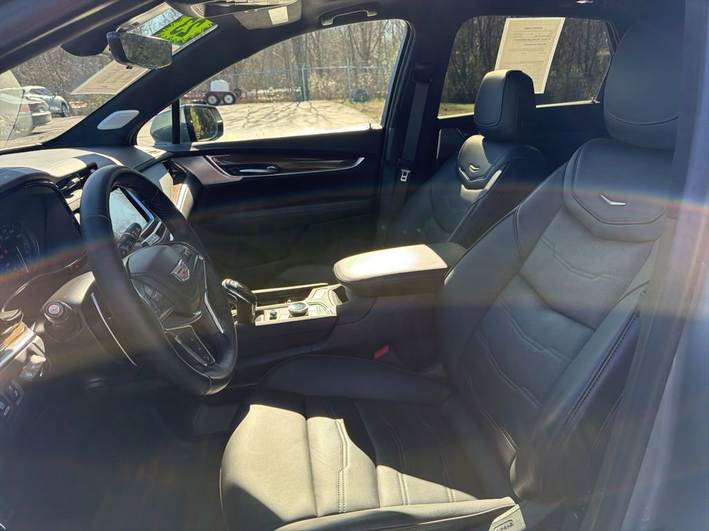 Used 2023 Cadillac XT5 Sportv w/ Platinum Package image 9