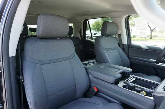 New 2027 Ford Expedition Active RWD image 2