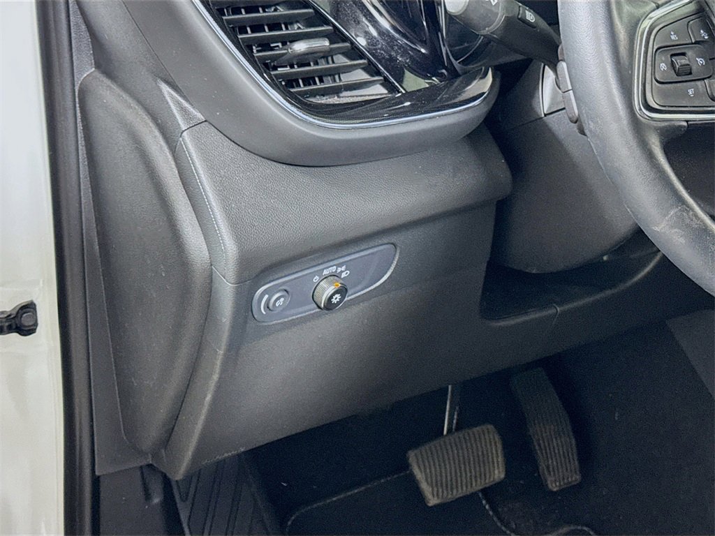 Used 2023 Buick Envision Preferred image 8