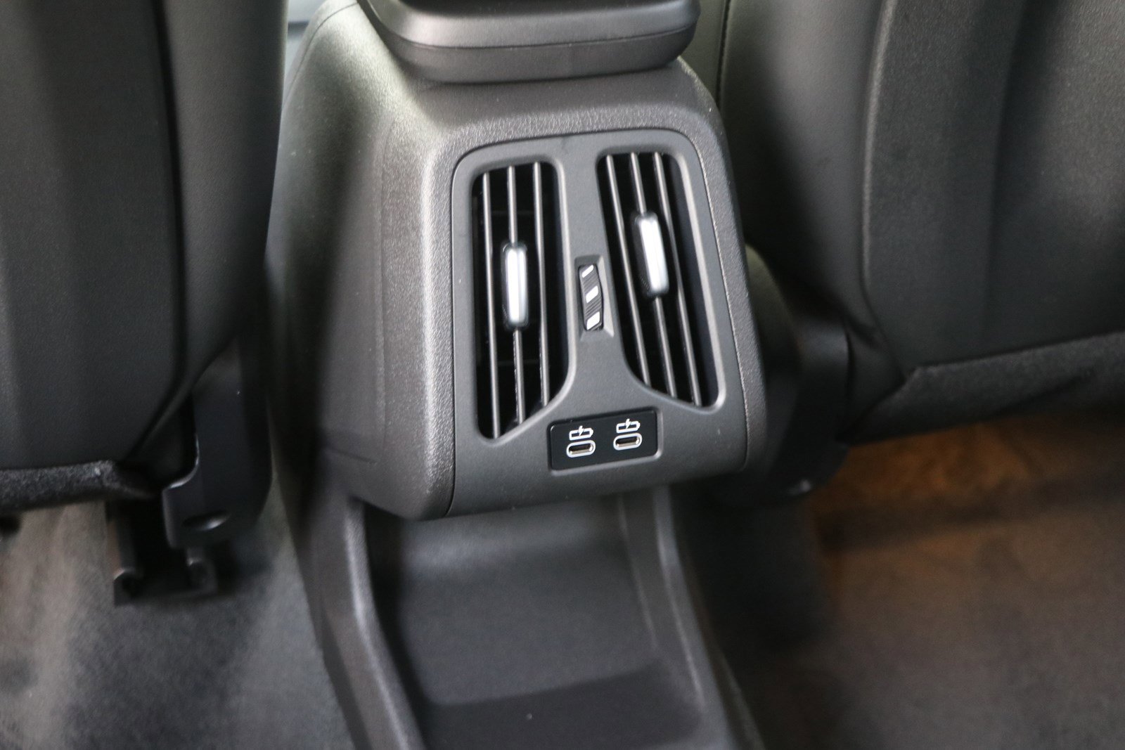 Certified 2025 BMW X1 xDrive28i w/ Technology Package image 32