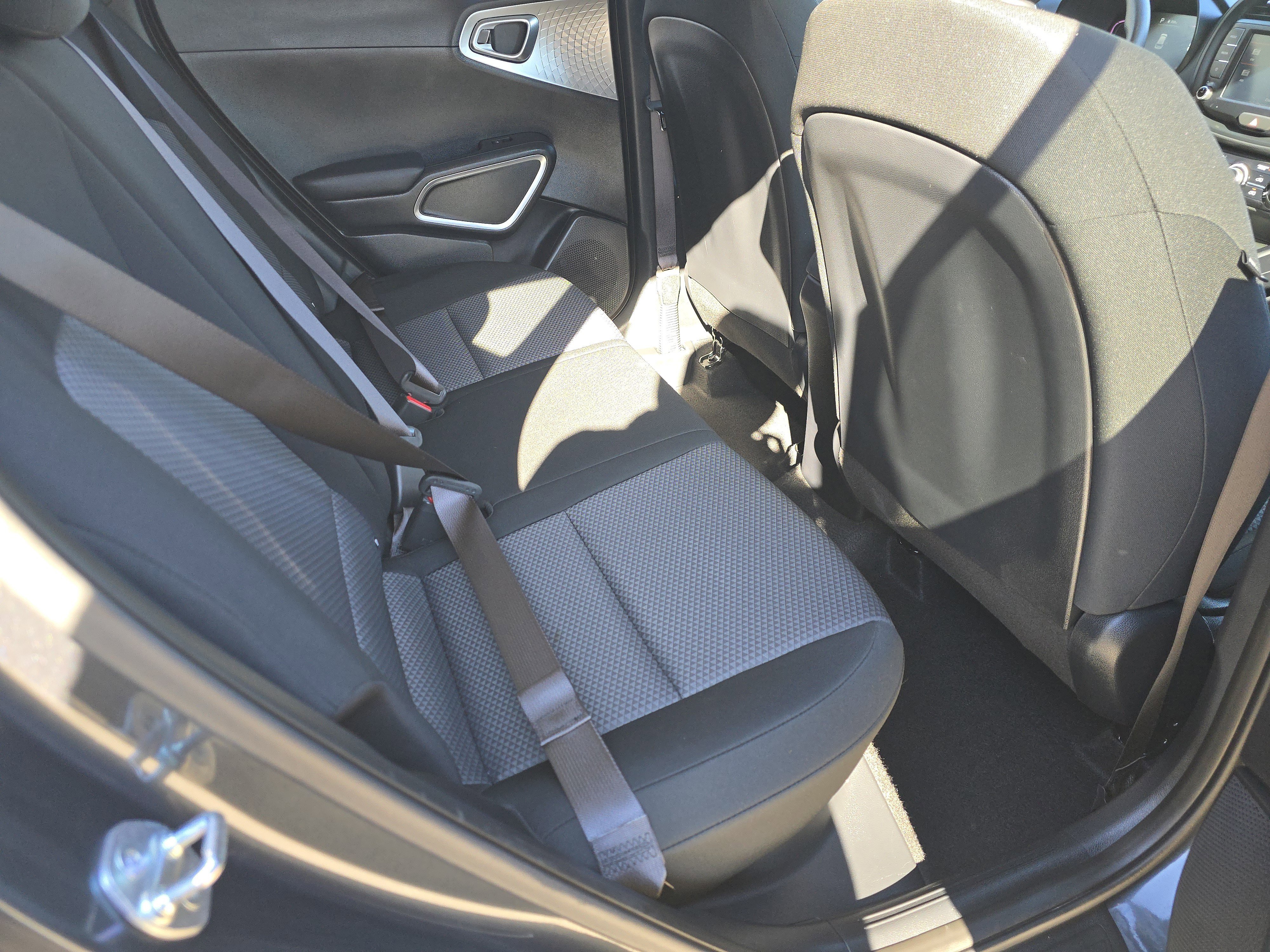 Used 2024 Kia Soul LX w/ Option Group 015 image 16