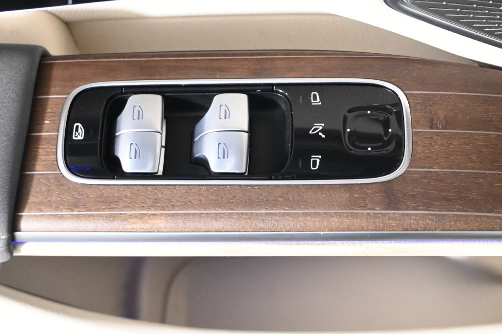 Certified 2023 Mercedes-Benz EQS 450+ 4MATIC SUV image 26