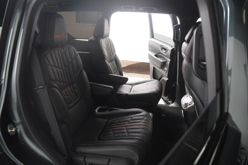 Used 2026 Nissan Armada PRO-4X w/ Captain's Chari Seat Package AWD/4WD image 36