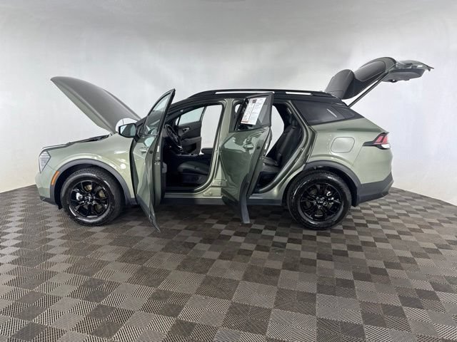 Certified 2024 Kia Sportage X-Pro AWD/4WD image 11