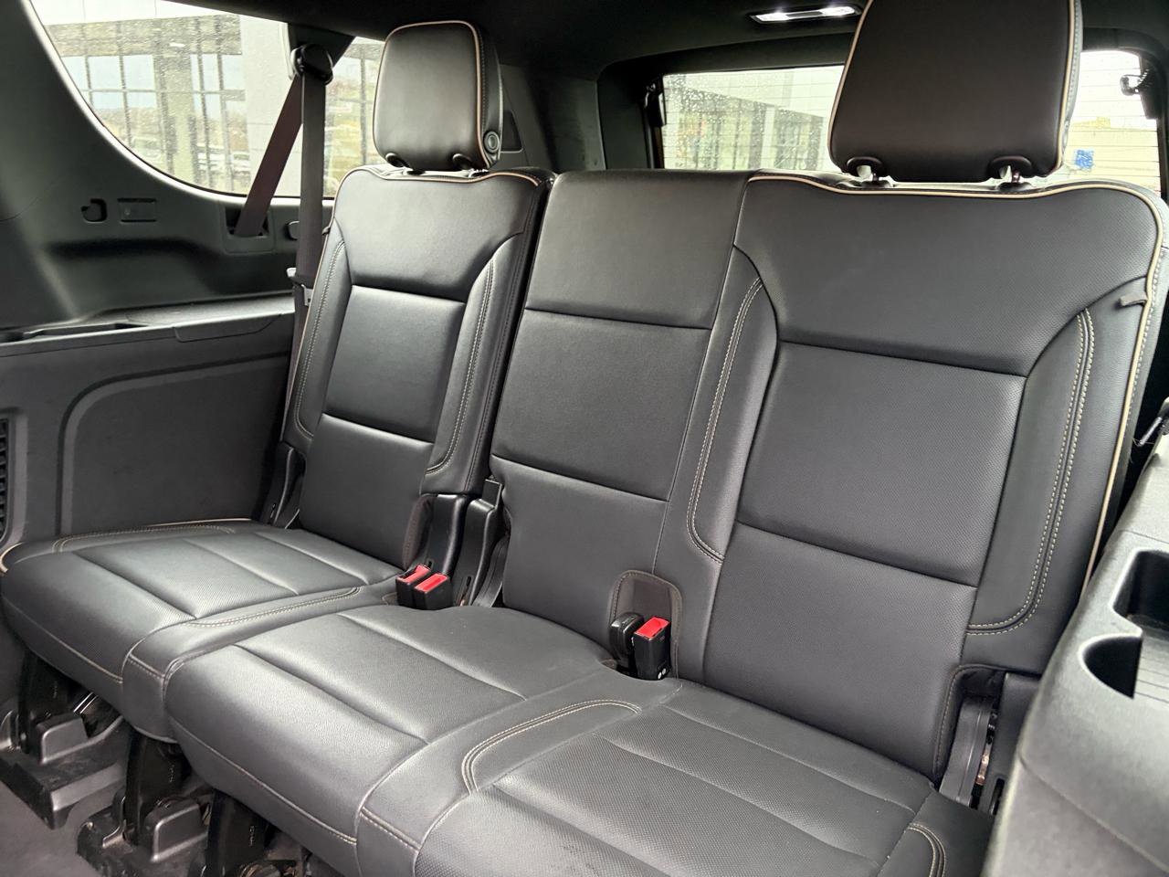 Used 2021 GMC Yukon XL SLT AWD/4WD image 17