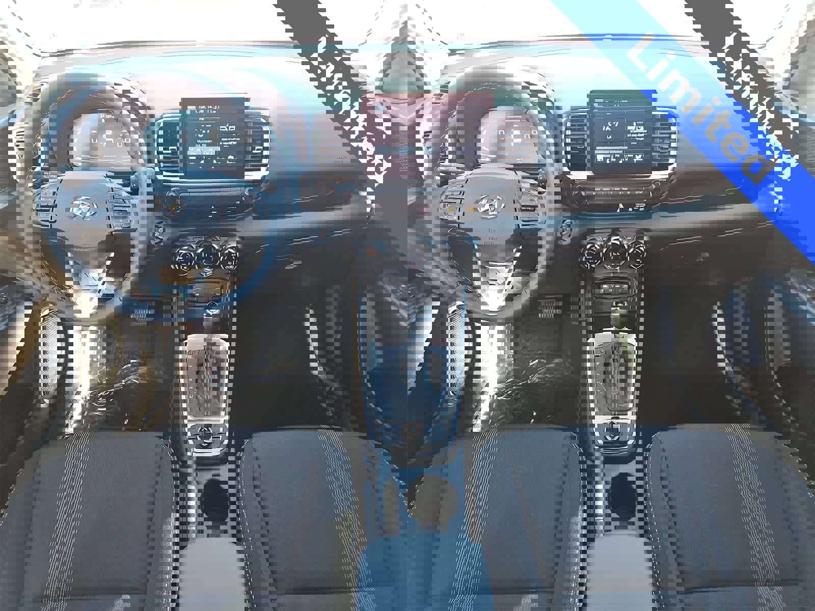 Certified 2025 Hyundai Venue Limited image 14