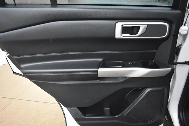 Used 2022 Ford Explorer XLT w/ Equipment Group 202A image 33