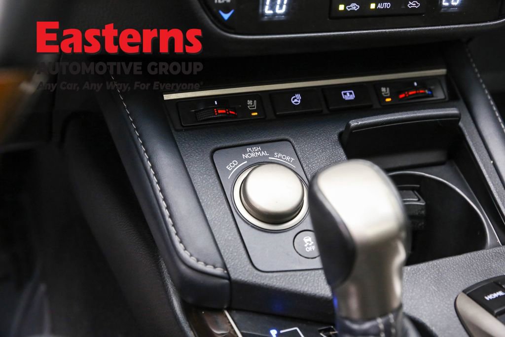 Used 2018 Lexus ES 350 350 w/ Luxury Package w/Wood Trim image 13