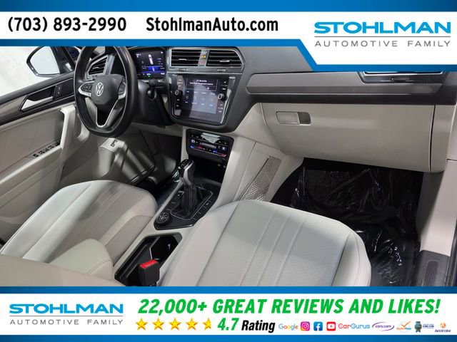 Used 2022 Volkswagen Tiguan SE w/ Panoramic Sunroof Package image 35