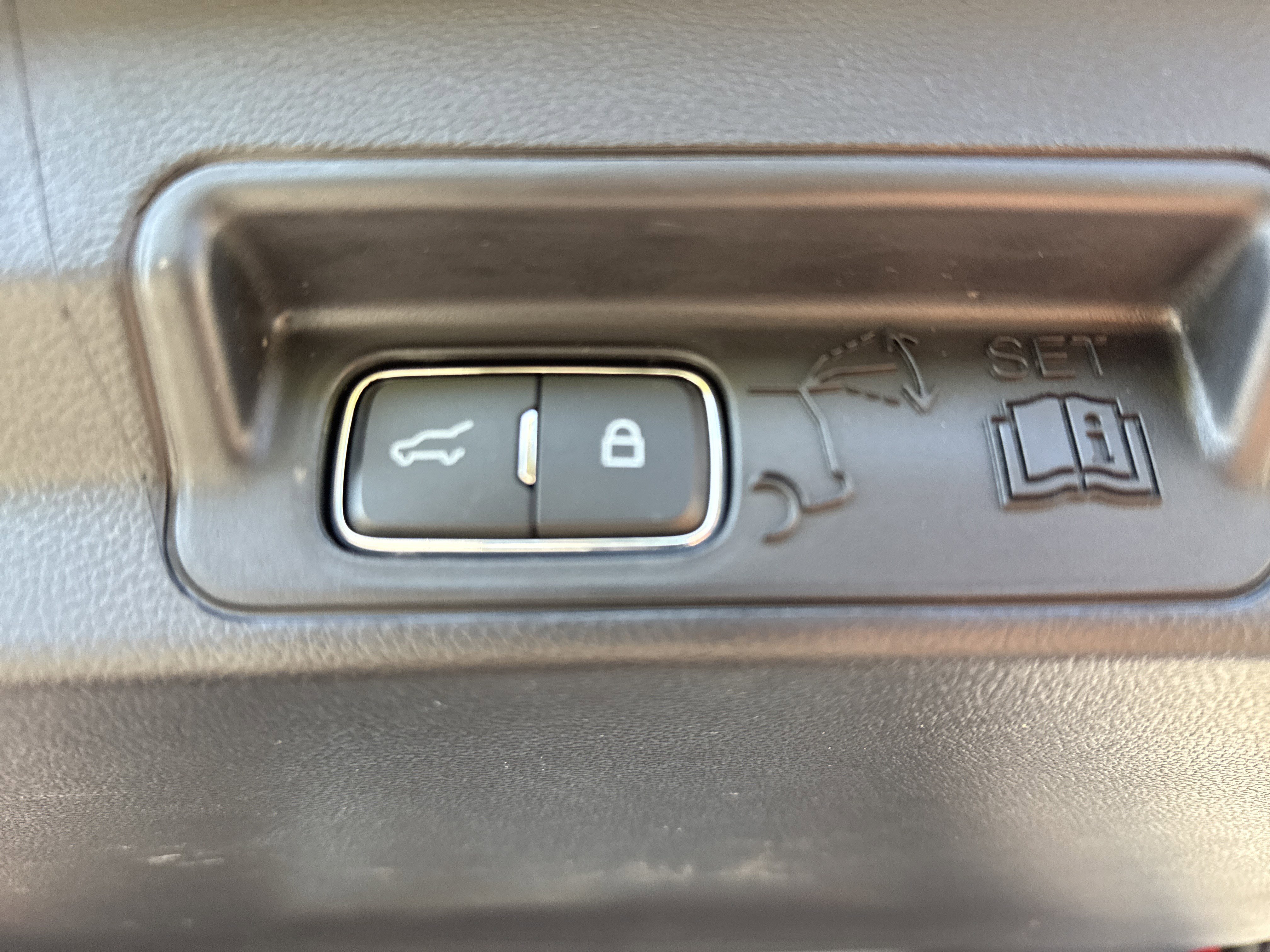 Used 2025 Ford Explorer Platinum w/ LUX Leather Package image 37