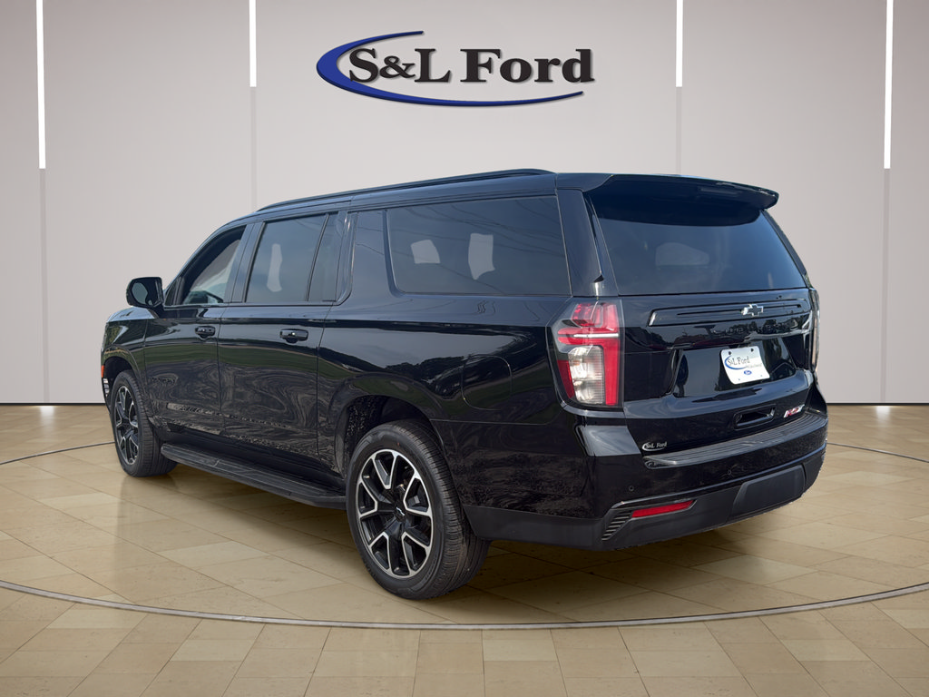 Used 2024 Chevrolet Suburban RST w/ Luxury Package AWD/4WD image 5