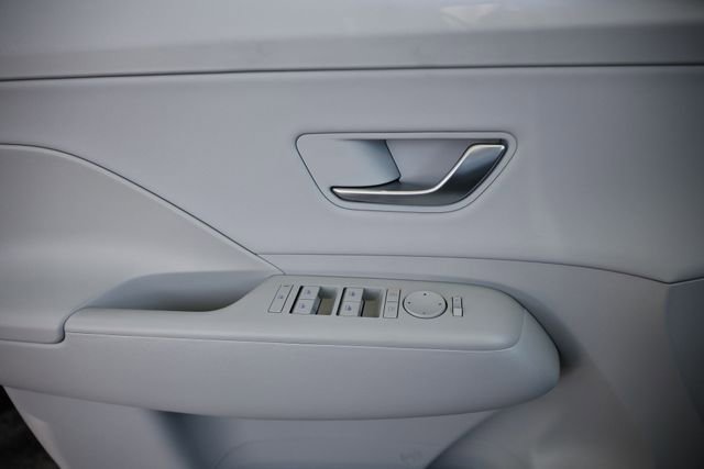 New 2026 Hyundai Kona Limited AWD/4WD image 7