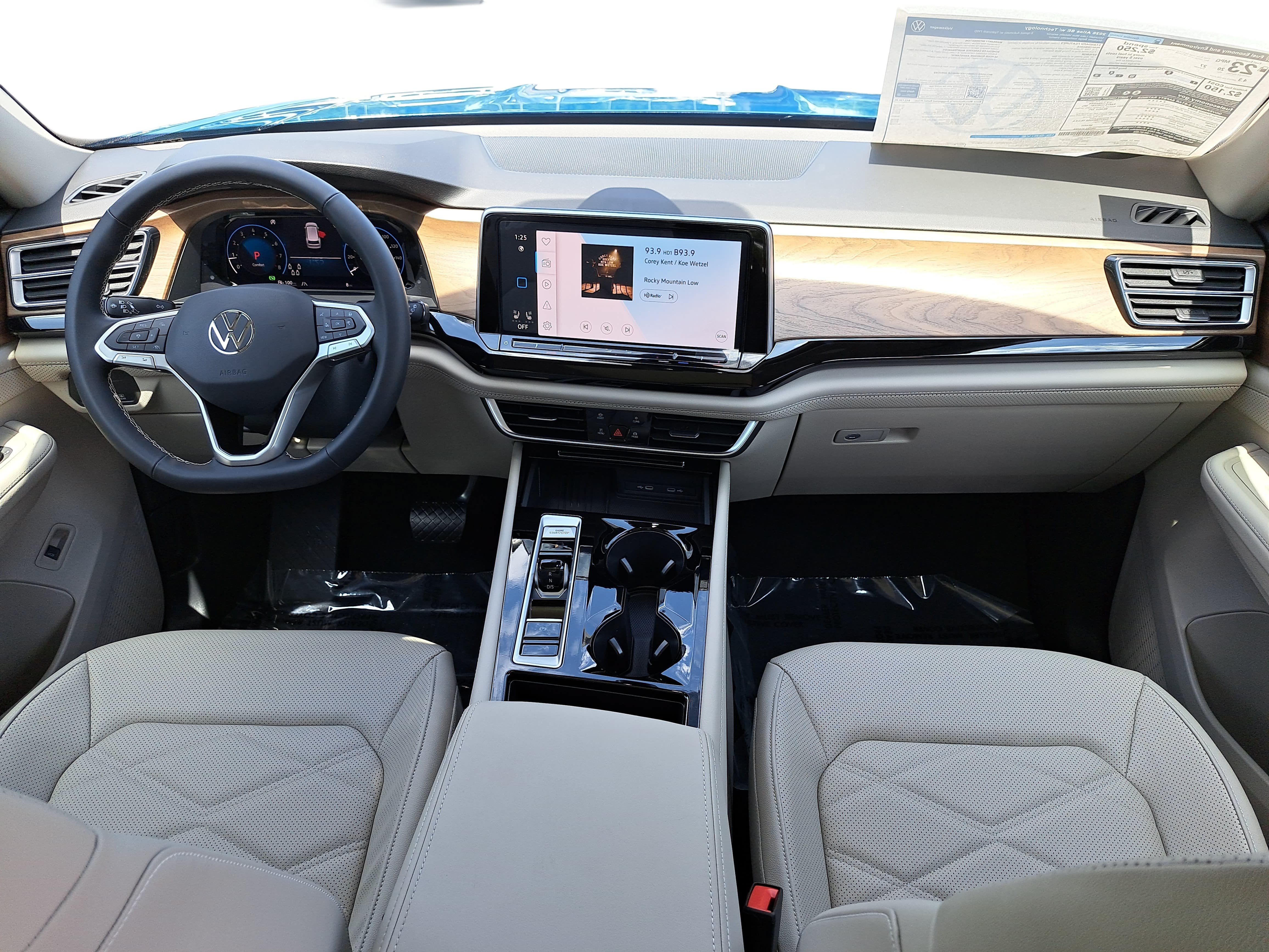 New 2026 Volkswagen Atlas SE FWD image 9