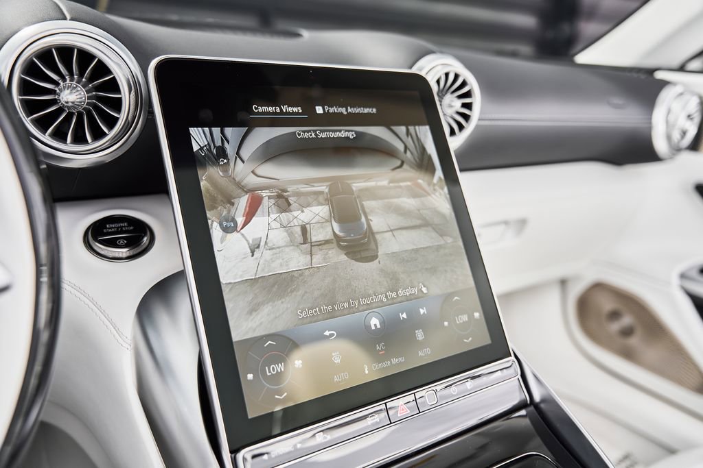 Used 2026 Mercedes-Benz Maybach SL 680 image 56