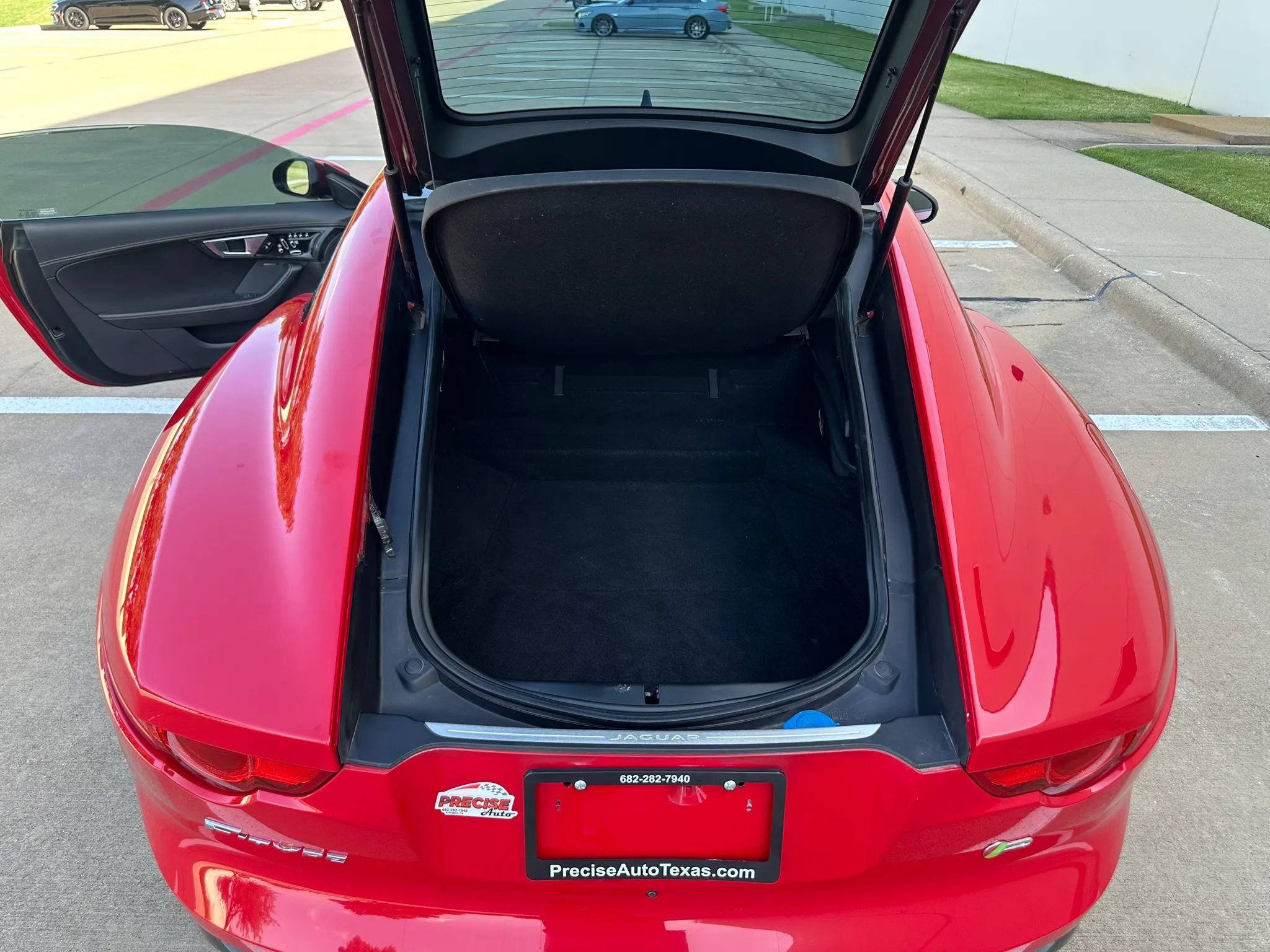 Used 2015 Jaguar F-TYPE R RWD image 18