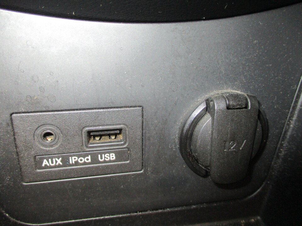 Used 2012 Hyundai Accent GLS w/ Premium Pkg 3 FWD image 33
