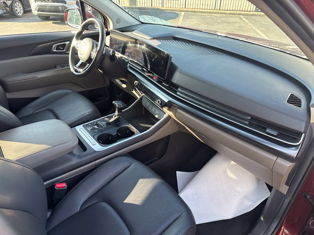 Used 2026 Kia Carnival FWD image 37