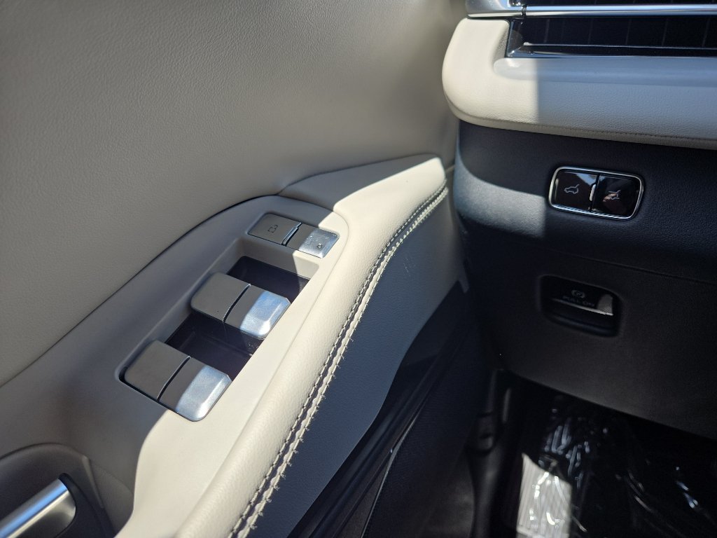 New 2026 Lincoln Navigator Reserve w/ Jet Appearance Package AWD/4WD image 23