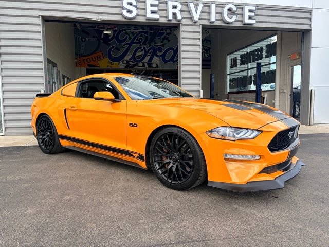 Used 2018 Ford Mustang GT Premium RWD image 2