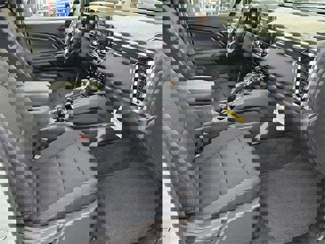 New 2026 GMC Canyon Elevation w/ Convenience Package image 15