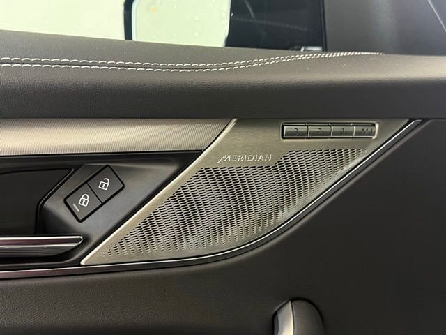 New 2025 Jaguar F-PACE R-Dynamic S image 28
