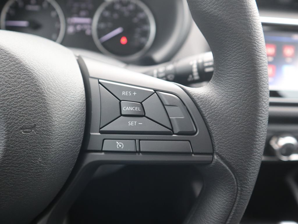 New 2025 Nissan Kicks Play S image 18