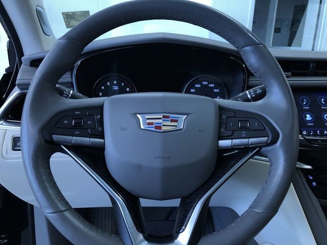 Used 2022 Cadillac XT6 Premium Luxury w/ Technology Package AWD/4WD image 17