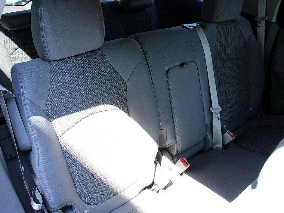Used 2014 Chevrolet Traverse LS FWD image 24