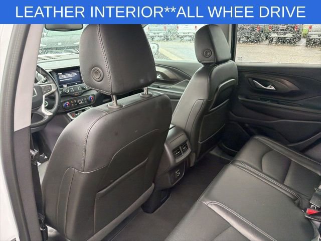 Used 2024 GMC Terrain SLT image 20
