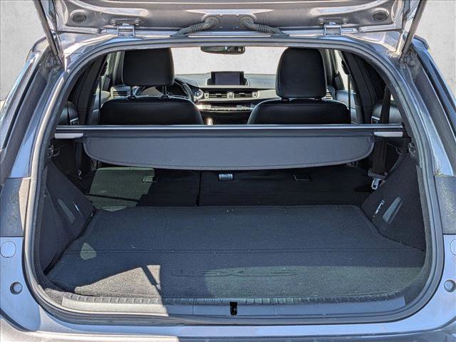 Used 2016 Lexus CT 200h w/ Navigation Package FWD image 6