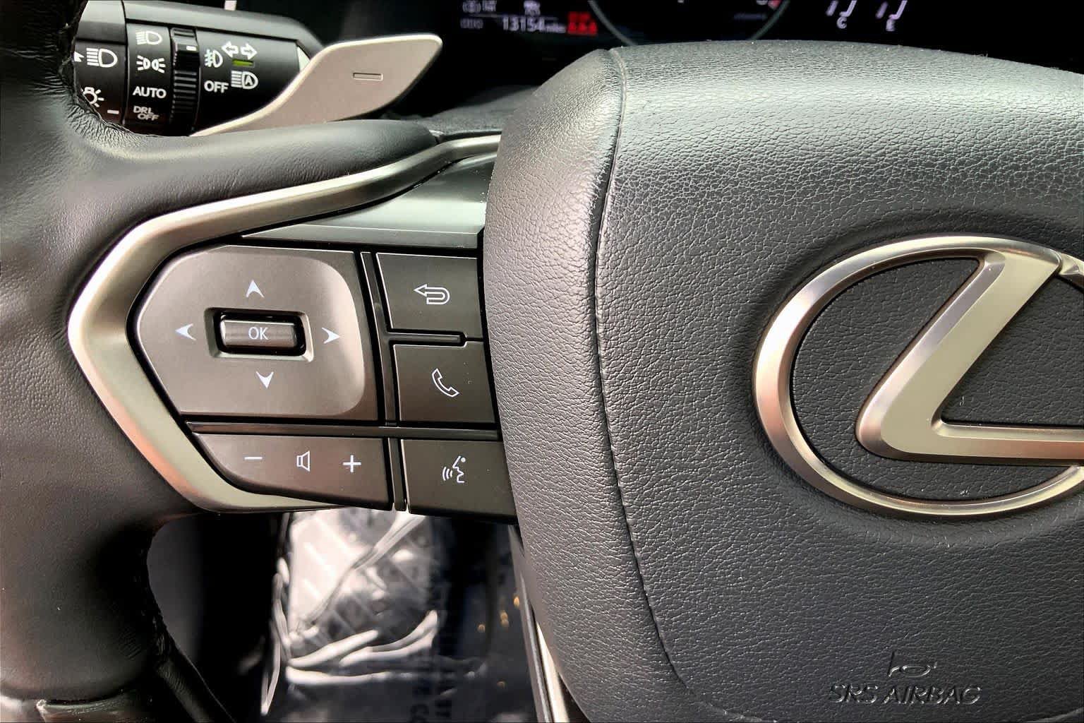 Used 2023 Lexus RX 350 Premium w/ Accessory Package (Z1) AWD/4WD image 24